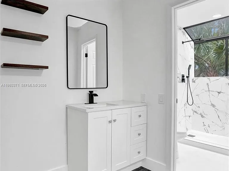 1818 Adventure Pl — Photo 29