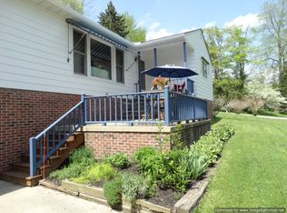 11460 Lakeview Rd, Chardon, OH 44024