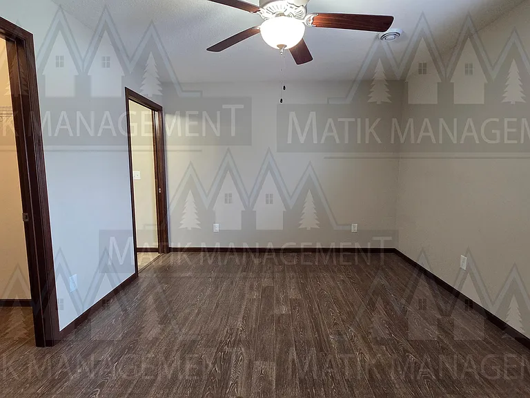 2581 Hawk Ridge Ct SE — Photo 22