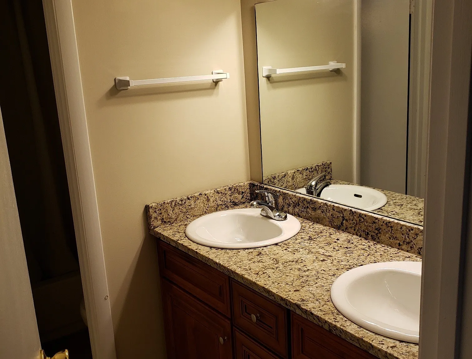 2 bed, 1.0 bath, 700 sqft, $1,125 — Photo 4