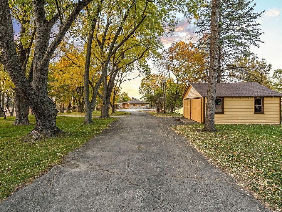 N4394 Lakeview Rd, Hustisford, WI 53034 MLS 1816125 Zillow