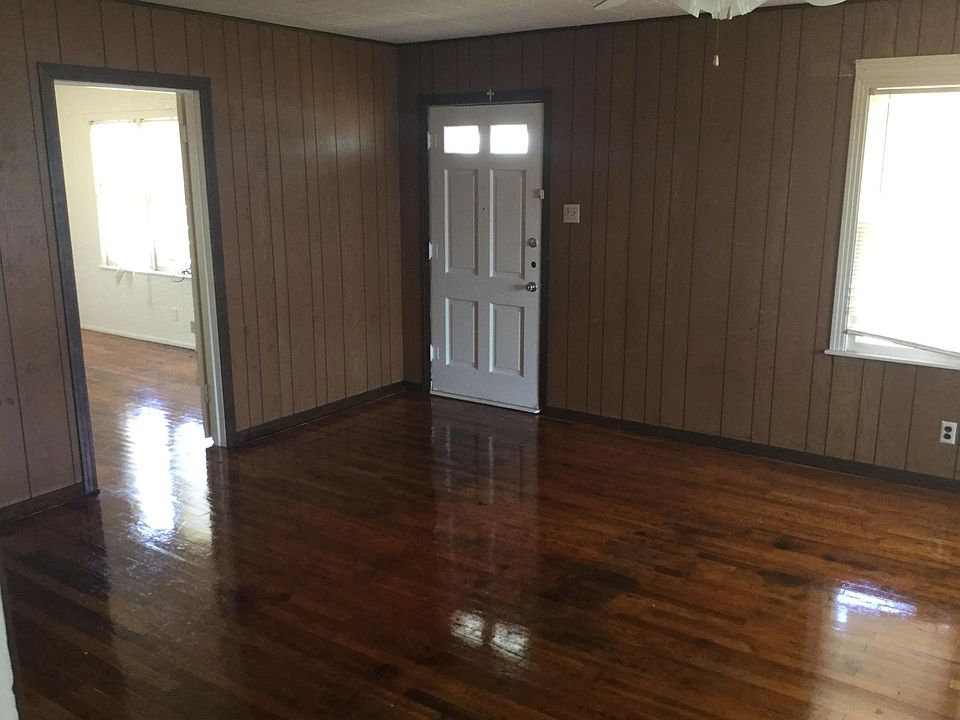 1st image of 303 E 26th St