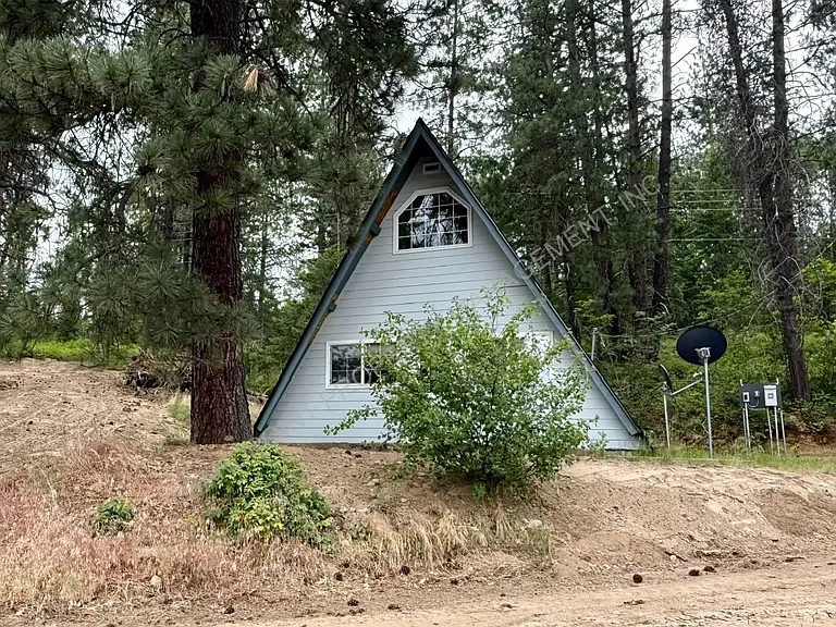 462171 Highway 95 — Photo 3