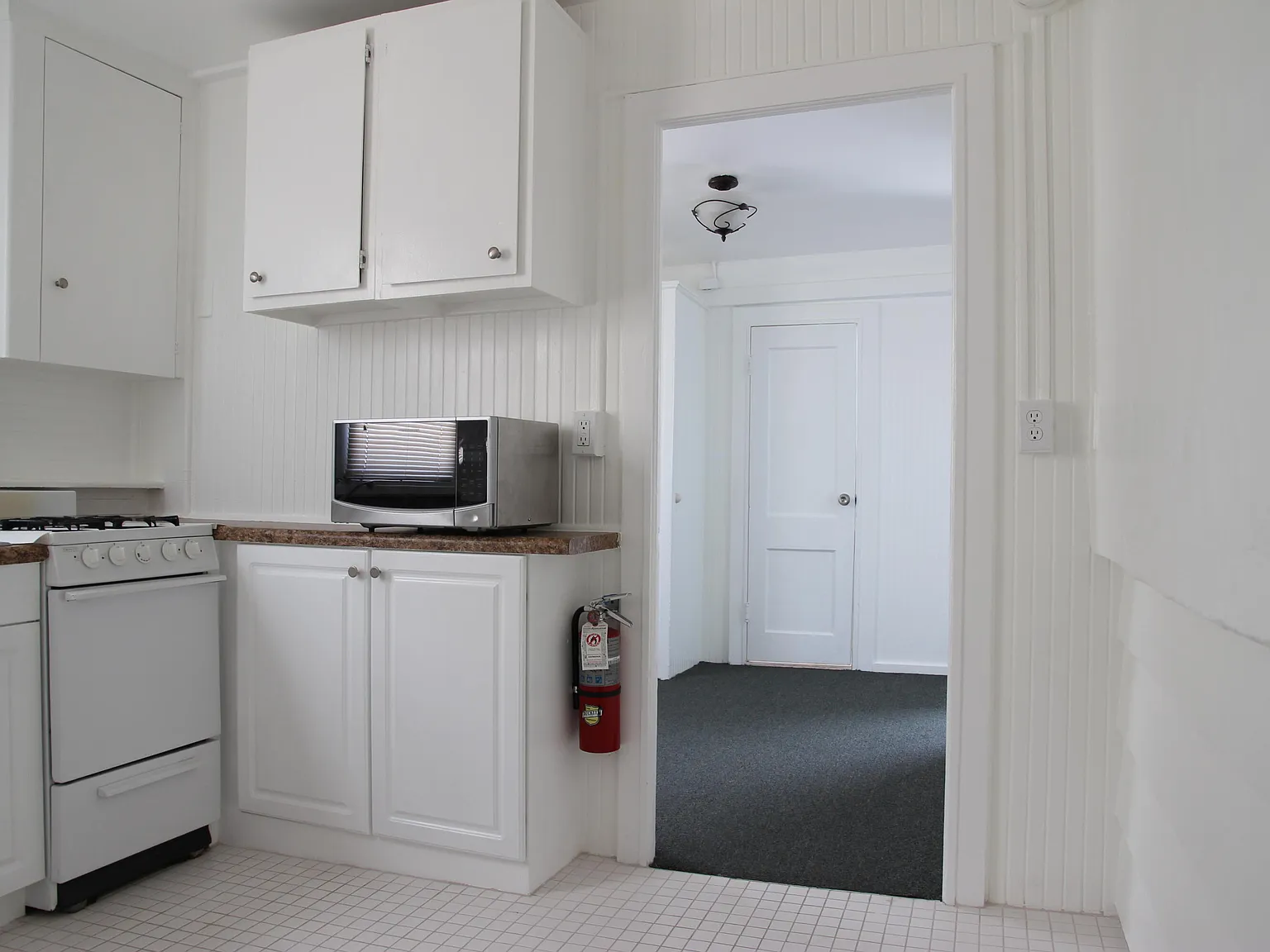 1 bed, 1.0 bath, 1460 sqft, $1,450 — Photo 3