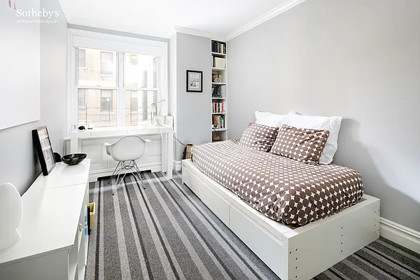 Sold by Sotheby's International Realty | media 23