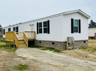 145 Palm Dr, Loris, SC 29569