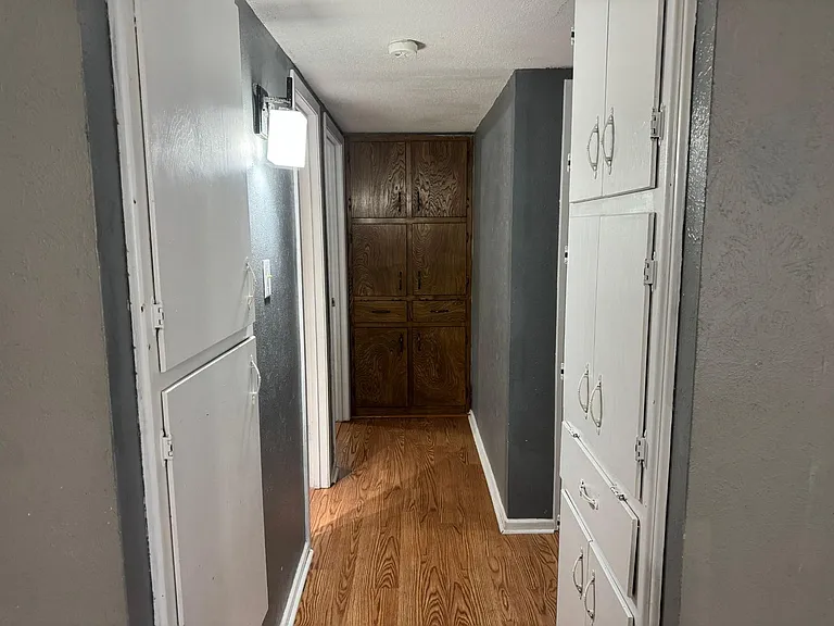 801 Park Plaza Dr — Photo 12