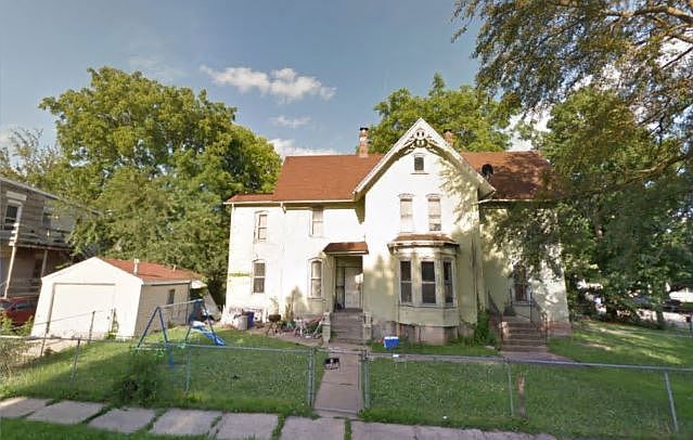 1st image of 1204 4th Ave