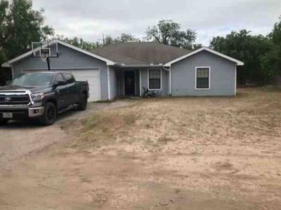 916C N Park St, Uvalde, TX, 78801