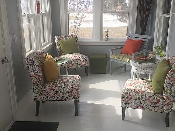 Front sun porch