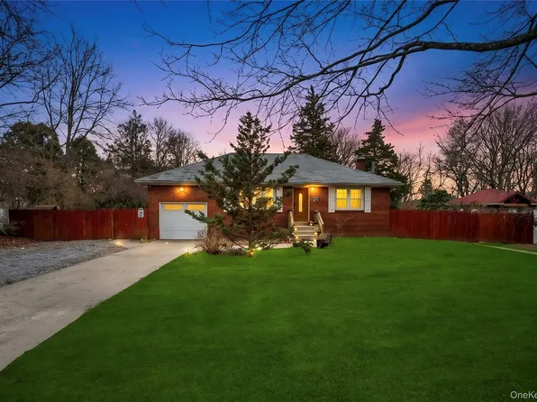 452 Nostrand Avenue, Central Islip, NY 11722