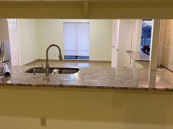 4th image of 7957 Clubhouse Estates Dr