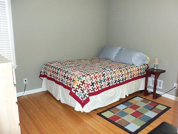 5th image of 1254 Hewitt Ave