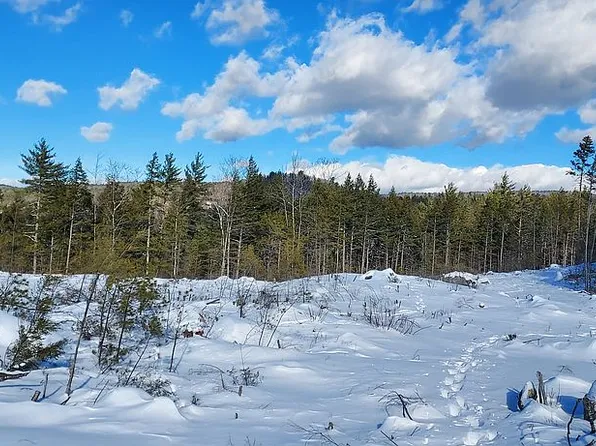 620 State Highway 104, New Hampton, NH 03256