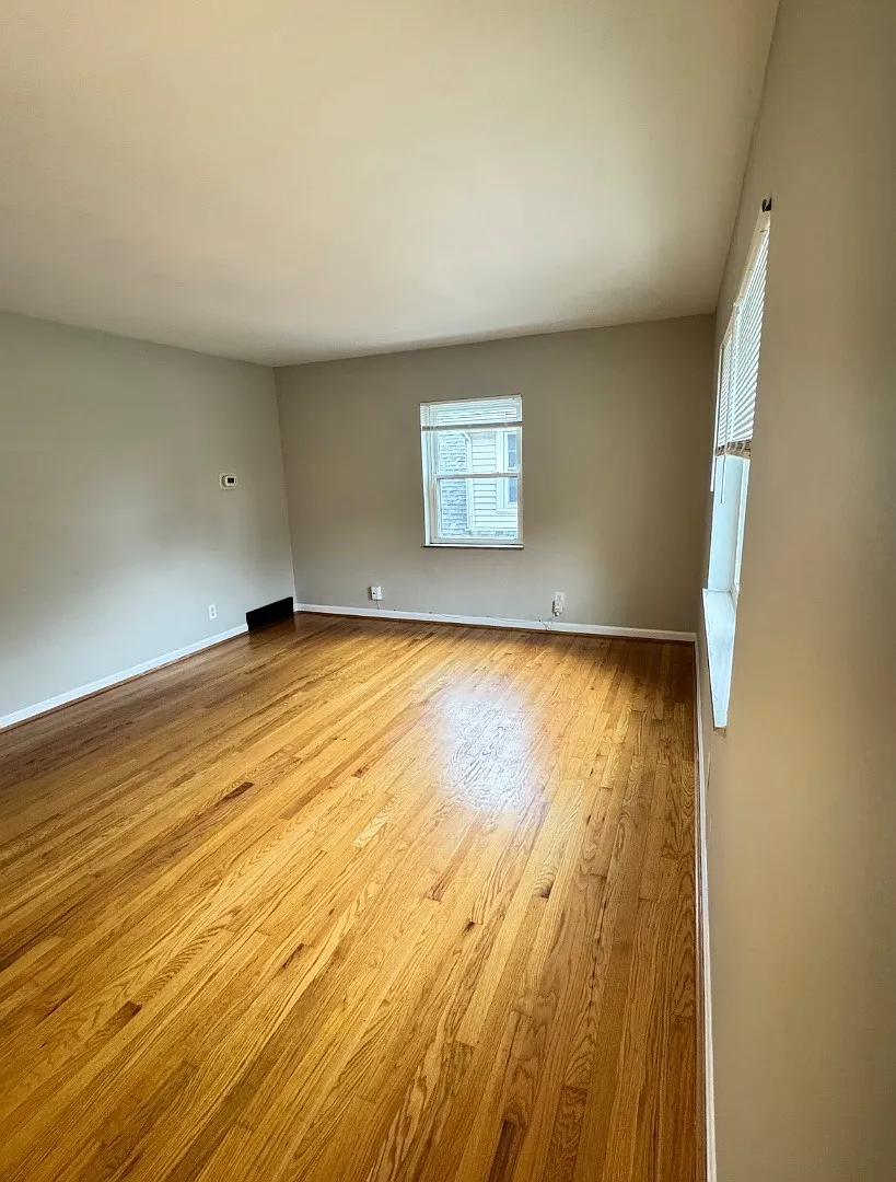 40 Wilbers Ln - unit 2 — Photo 3