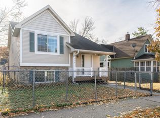 936 Thomas Ave, Saint Paul, MN 55104