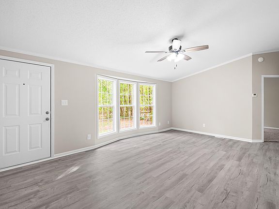 5th image of 9609 La Mesa Ln