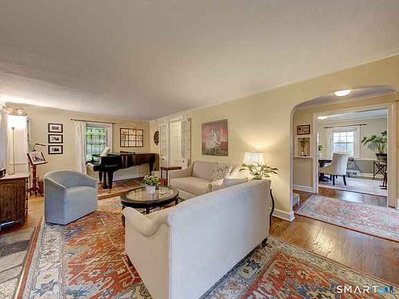 4th image of 338 Ridgewood Road