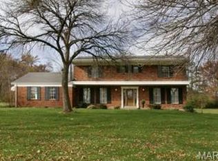 2343 Richborough Rd, Chesterfield, MO 63017