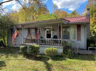 135 Pecan St, Livingston, TN 38570