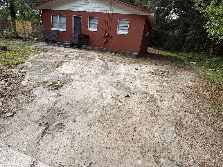 5036 College Dr — Photo 21