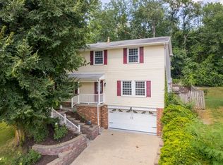 562 Shumaker Dr, Monroeville, PA 15146