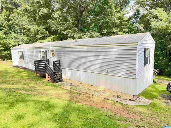 678 Inthawoods Cir, Trussville, AL 35173