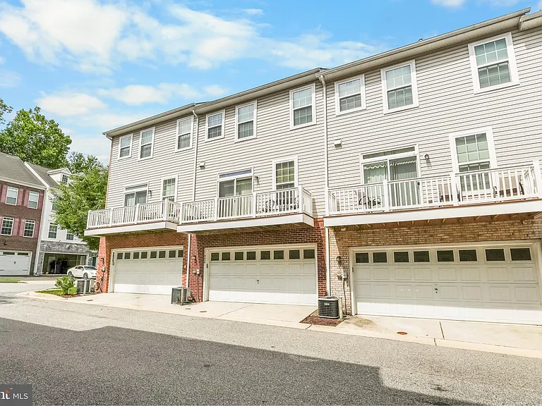 9624 Westerdale Dr — Photo 36