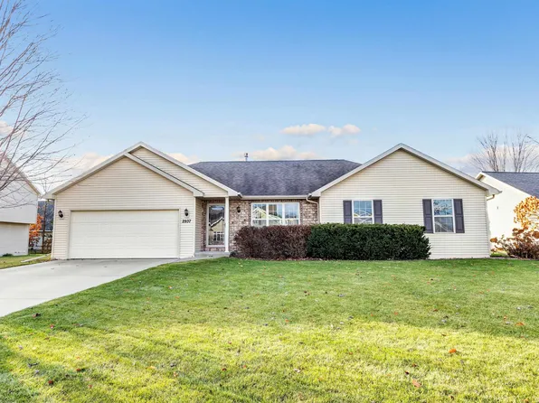 2937 Yellow Jasmine Way, Green Bay, WI 54313