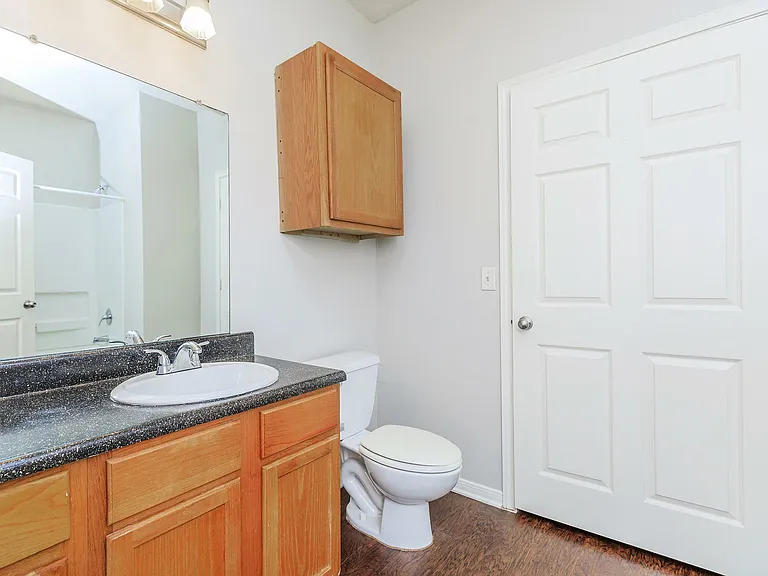Modern Bathroom Design at Southwest Pines in Tyler, TX | Luxury Amenities