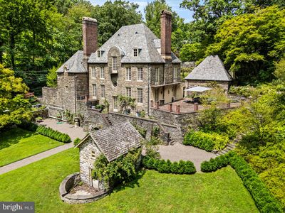 42 W Bells Mill Rd, Philadelphia, PA, 19118