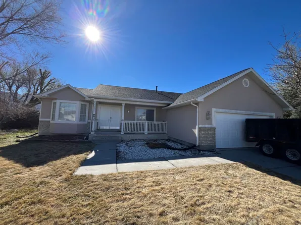 822 Lakeview Dr, Stansbury Park, UT 84074