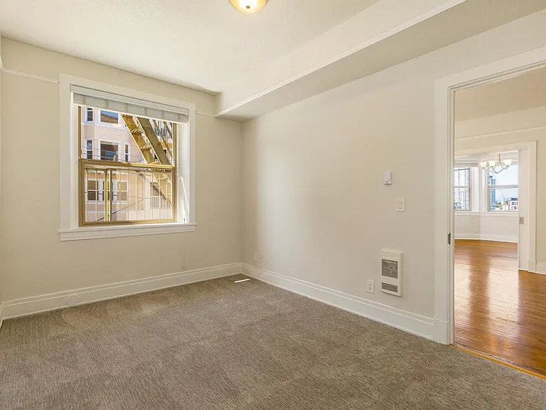 The New Carroll Apartments — Photo 36