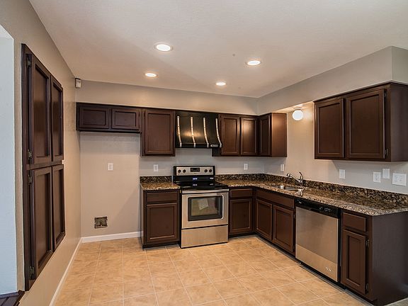 2nd image of 8626 Pendragon St