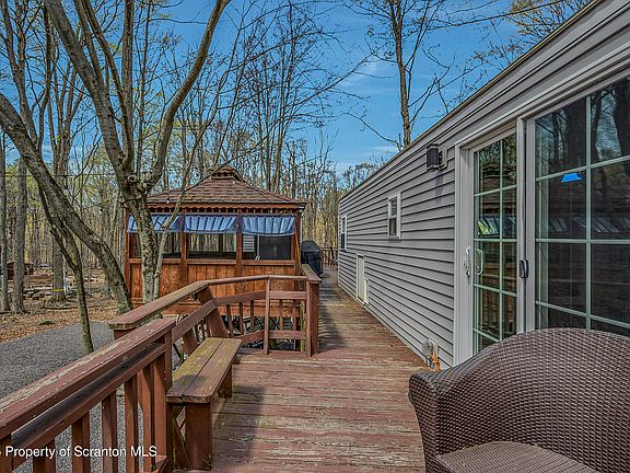 3rd image of 860 Gray Squirrel Ct