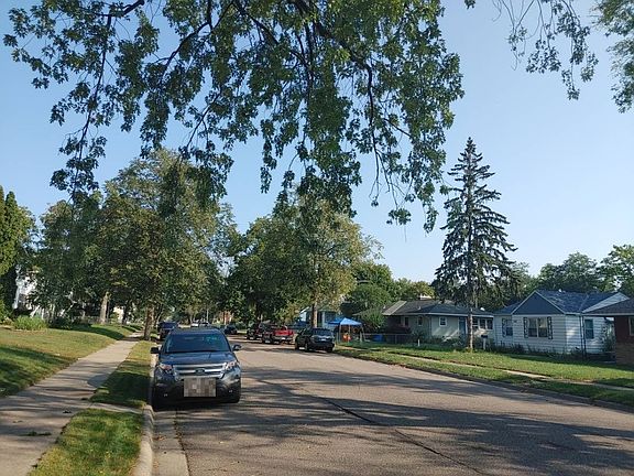 4th image of 756 1st Ave S