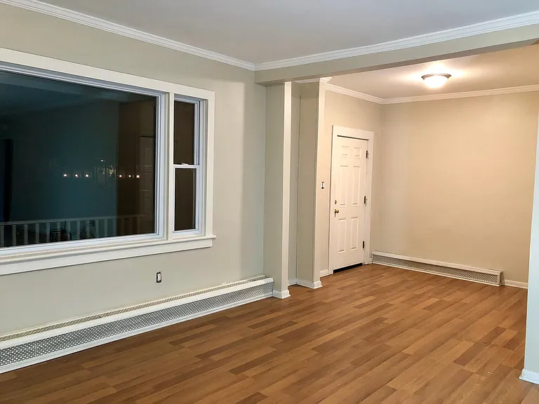 97 3rd Ave — Photo 3