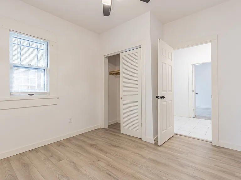 1010 Burnet St — Photo 22