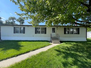 7 Benjamin Ct, Lynwood, IL 60411