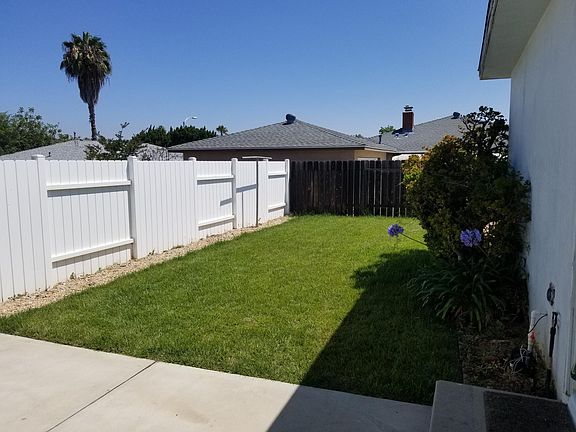 3rd image of 4901 Curry Dr