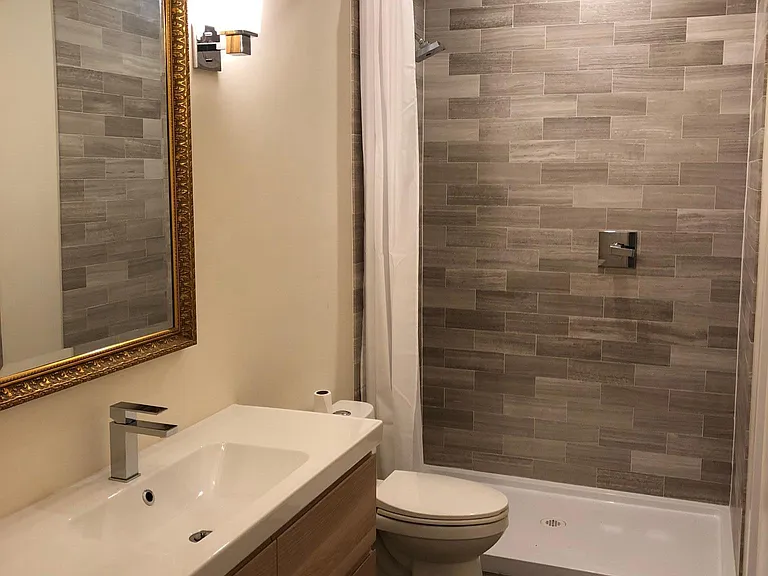 2512 SW Graham St — Photo 6
