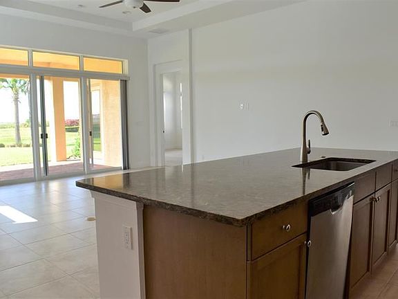 4th image of 21942 SW Tivolo Way
