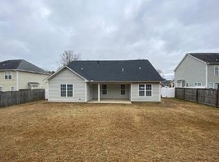 5724 Scarecrow Ct, Fayetteville, NC 28314