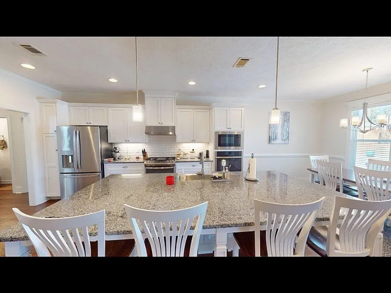 2034 Edenberry Row — Photo 3