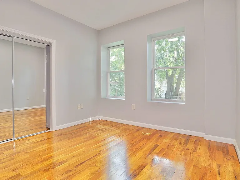 236 Van Horne St #1B — Photo 10