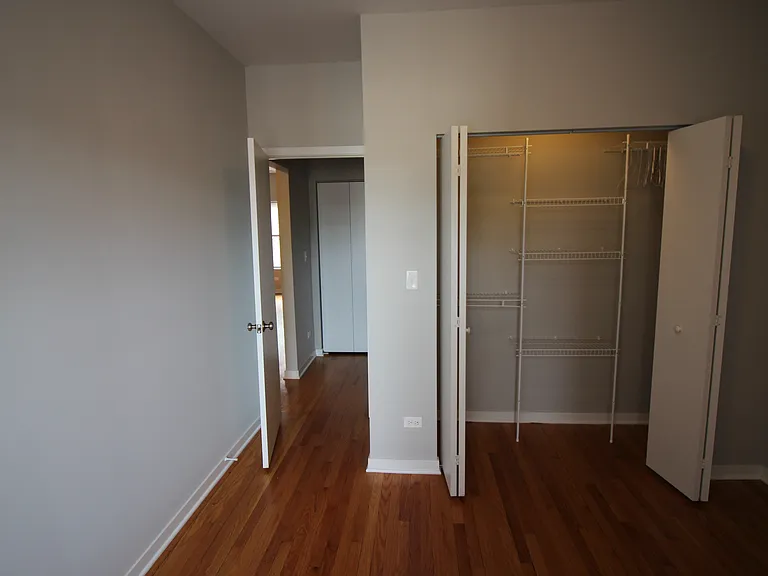 6449 N Claremont Ave #3 — Photo 10