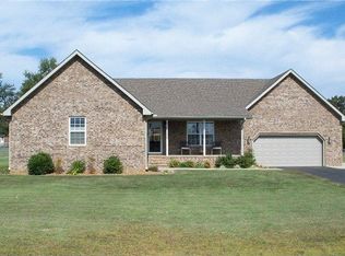 404 Irvin Cobb Rd, Murray, KY 42071