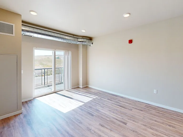 10Bedrock Apartments — Photo 52
