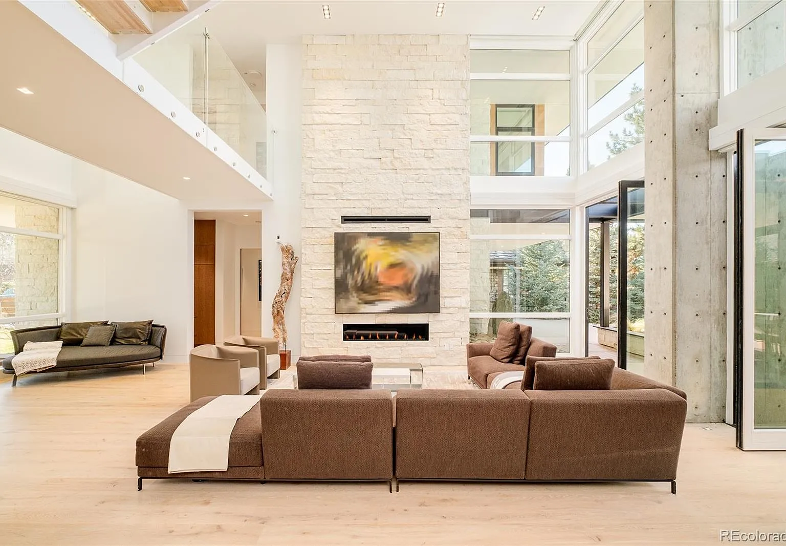8 bed, 10.0 bath, 10268 sqft, $20,000 — Photo 4