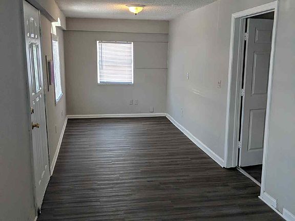 2nd image of 482 S Water Ave #B1